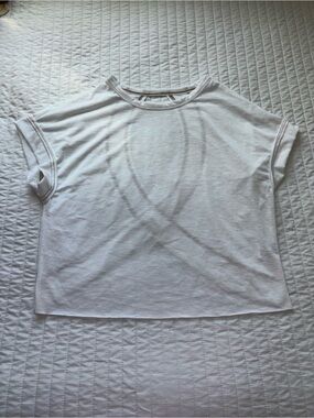 SHEIN White Short Sleeve Crop Top